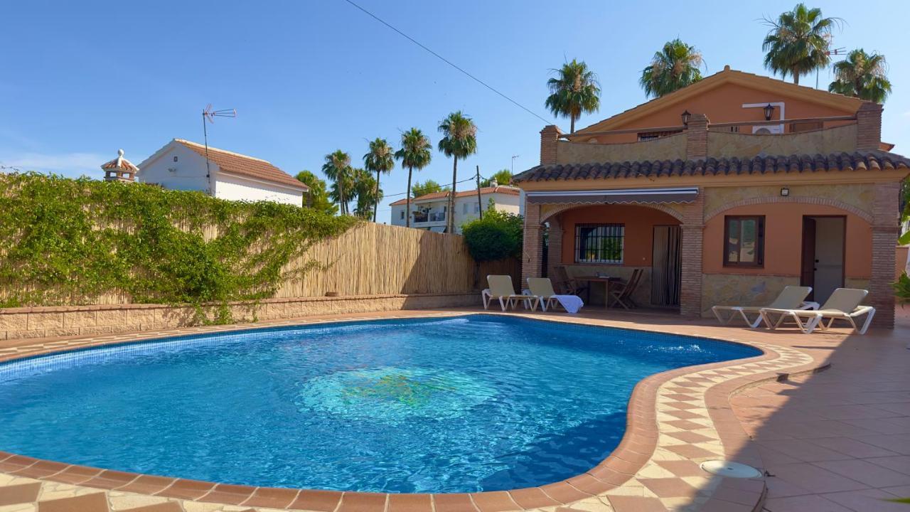 Chalet El Parral - Piscina Y Sala De Cine Малага Экстерьер фото