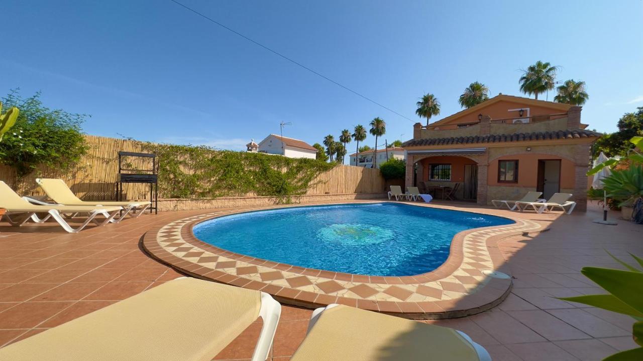 Chalet El Parral - Piscina Y Sala De Cine Малага Экстерьер фото
